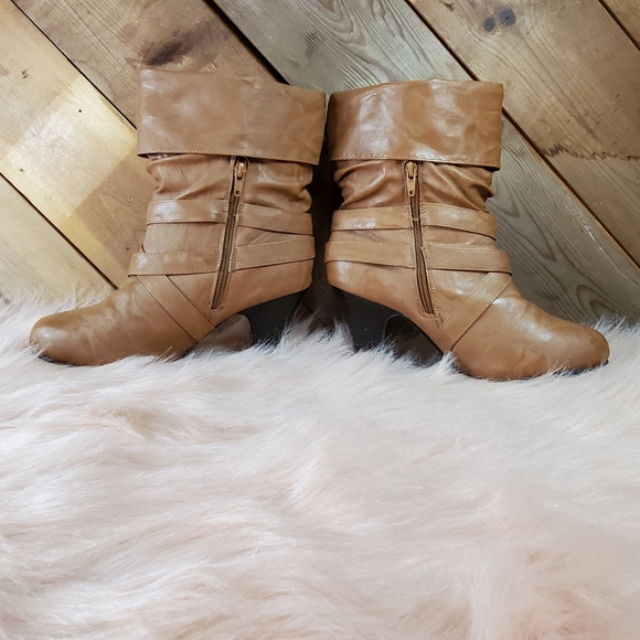 Rue21 Slouchy Camel Ankle Boots - Picture 4 of 8